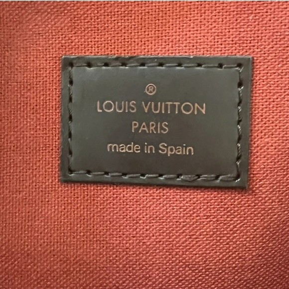 LOUIS VUITTON Damier Ebene Pochette Gange - Picture 9 of 14